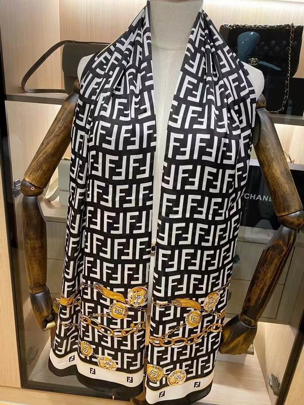 Fendi silk scarf 180X90cm E030108
